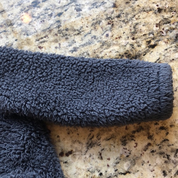 Carters 12 month jacket EUC - Picture 4 of 5